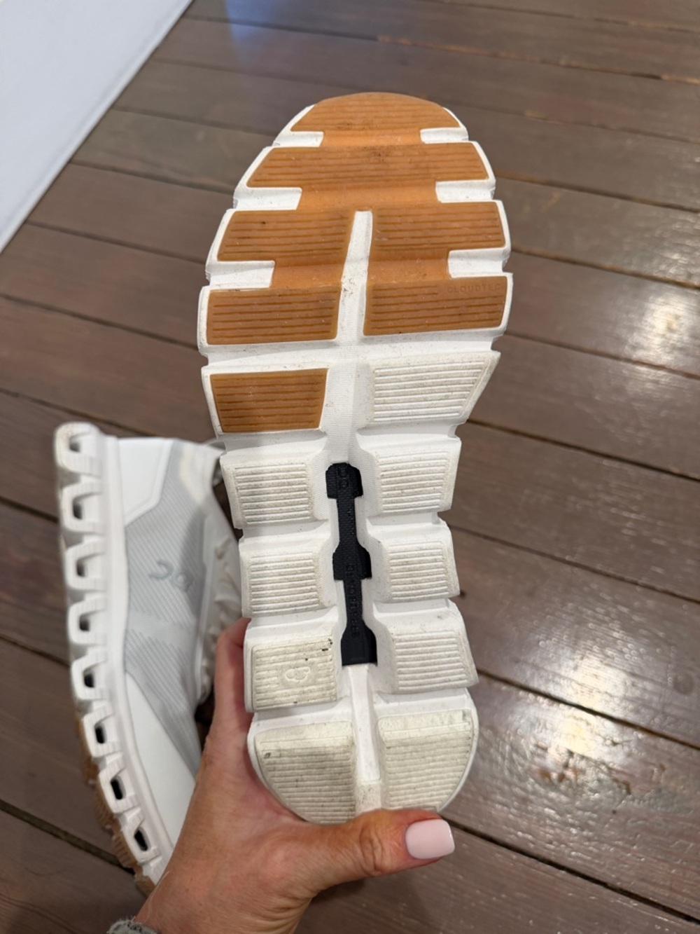 On Running Cloud Versa Sneakers in White - Picture 6 of 6